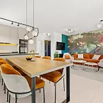 Luxury Seaside 아파트 자다르