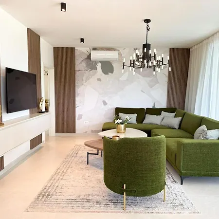 Luxury Seaside *